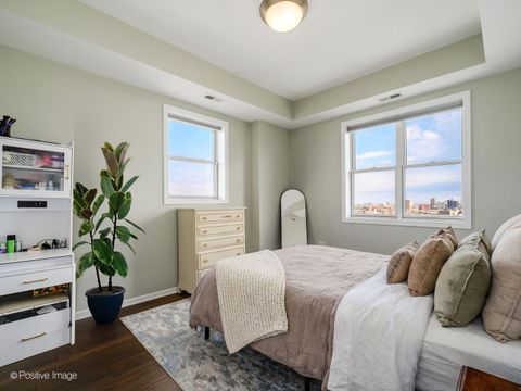 Tiny photo for 828 W Grace Street #1404, Chicago, IL 60613 (MLS # 12630568)