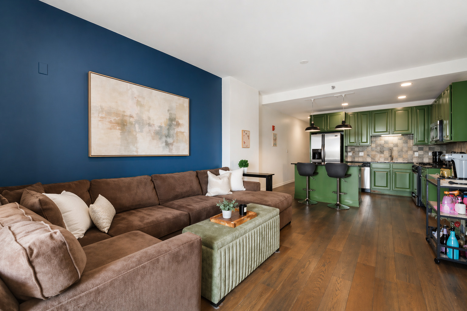 828 W Grace Street 1404