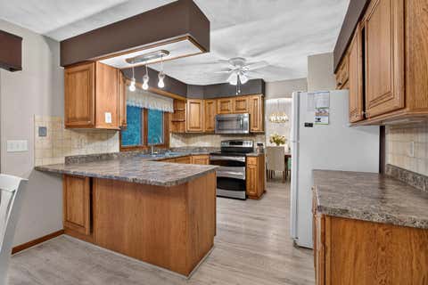 Tiny photo for 1555 Prairie Vista Drive, Bettendorf, IA 52722 (MLS # 12731072)
