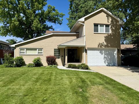Photo of 9046 Pottawattami Drive, Skokie, IL 60076 (MLS # 12662481)