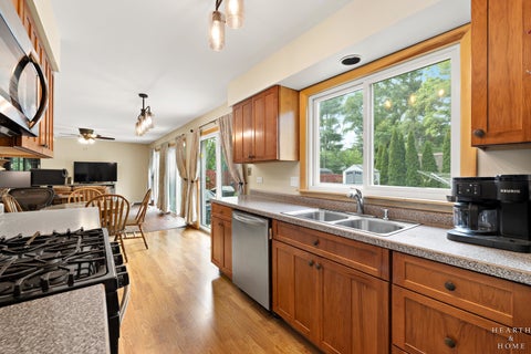 Tiny photo for 506 Old Hunt Road, Fox River Grove, IL 60021 (MLS # 12649421)