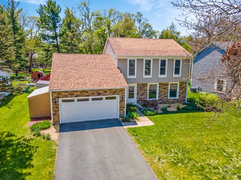 Tiny photo for 506 Old Hunt Road, Fox River Grove, IL 60021 (MLS # 12649421)