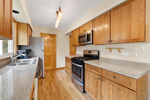 Tiny photo for 506 Old Hunt Road, Fox River Grove, IL 60021 (MLS # 12649421)