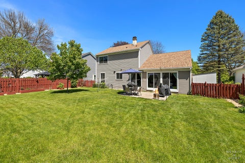 Tiny photo for 506 Old Hunt Road, Fox River Grove, IL 60021 (MLS # 12649421)