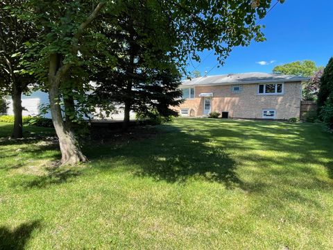 Tiny photo for 10228 S 80th Court, Palos Hills, IL 60465 (MLS # 12647035)