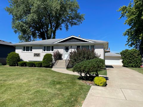 Tiny photo for 10228 S 80th Court, Palos Hills, IL 60465 (MLS # 12647035)