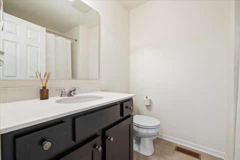 Tiny photo for 4105 Winslow Court, Aurora, IL 60504 (MLS # 12493498)