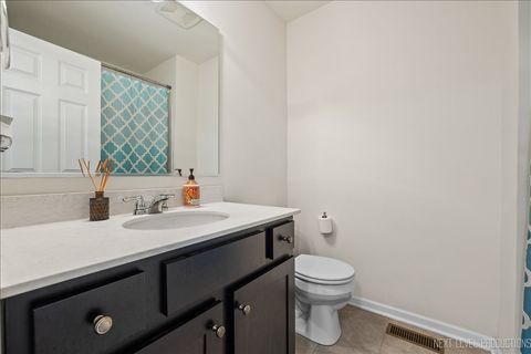Tiny photo for 4105 Winslow Court, Aurora, IL 60504 (MLS # 12493498)