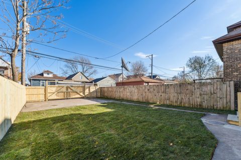 Tiny photo for 8423 S Colfax Avenue, Chicago, IL 60617 (MLS # 12570170)