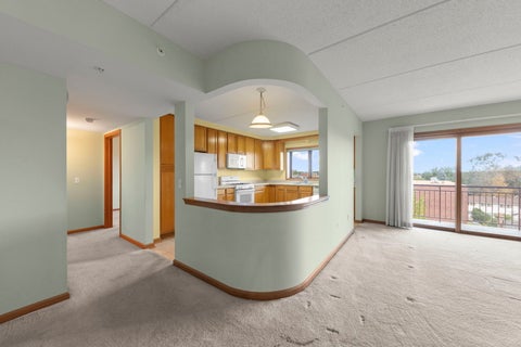 Tiny photo for 1327 E Washington Street #501, Des Plaines, IL 60016 (MLS # 12787960)