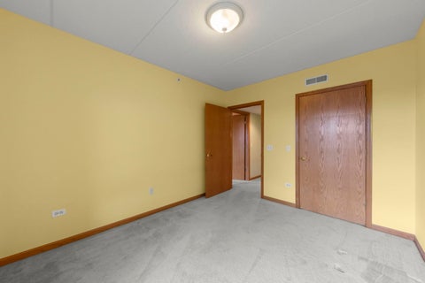 Tiny photo for 1327 E Washington Street #501, Des Plaines, IL 60016 (MLS # 12787960)
