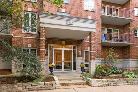 Tiny photo for 1327 E Washington Street #501, Des Plaines, IL 60016 (MLS # 12787960)