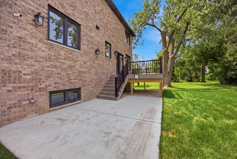 Tiny photo for 1738 Farwell Avenue, Des Plaines, IL 60018 (MLS # 12725818)