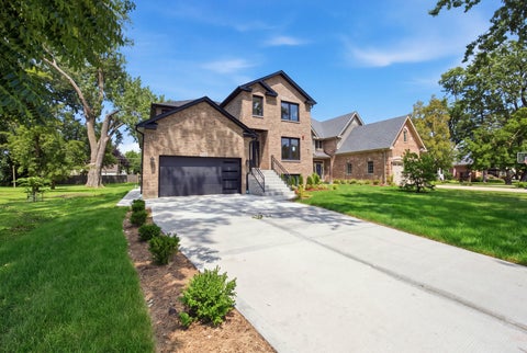 Photo of 1738 Farwell Avenue, Des Plaines, IL 60018 (MLS # 12725818)