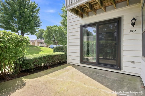 Tiny photo for 742 Glen Way #742, Gurnee, IL 60031 (MLS # 12752663)