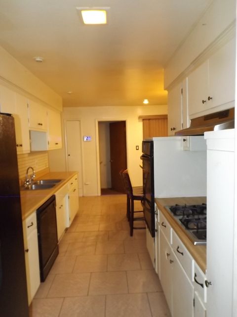 Tiny photo for 16315 Kenwood Avenue, South Holland, IL 60473 (MLS # 12337311)