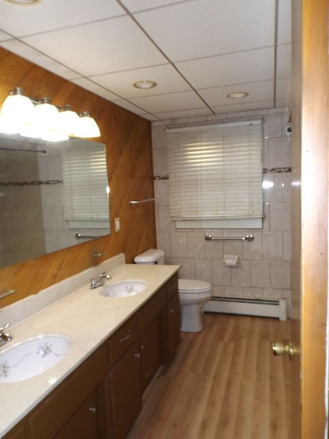 Tiny photo for 16315 Kenwood Avenue, South Holland, IL 60473 (MLS # 12337311)