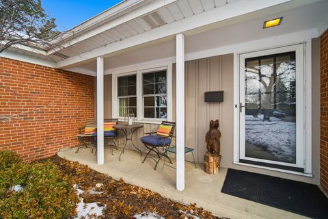 Tiny photo for 1319 Tyrell Avenue, Park Ridge, IL 60068 (MLS # 12529161)