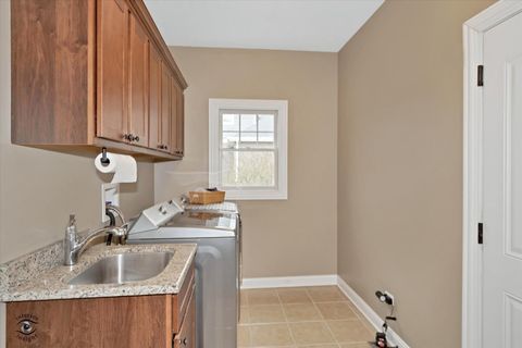 Tiny photo for 24054 S Sunset Lakes Drive, Manhattan, IL 60442 (MLS # 12616464)