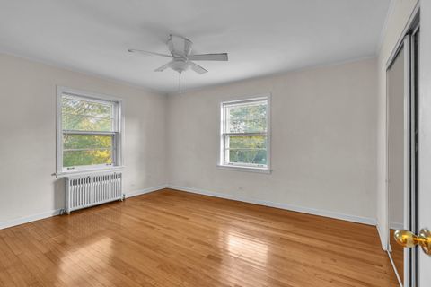Tiny photo for 530 Michigan Avenue #3E, Evanston, IL 60202 (MLS # 12489639)