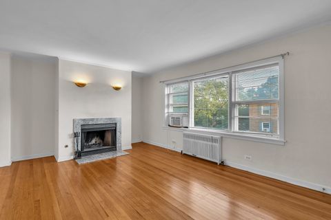 Tiny photo for 530 Michigan Avenue #3E, Evanston, IL 60202 (MLS # 12489639)