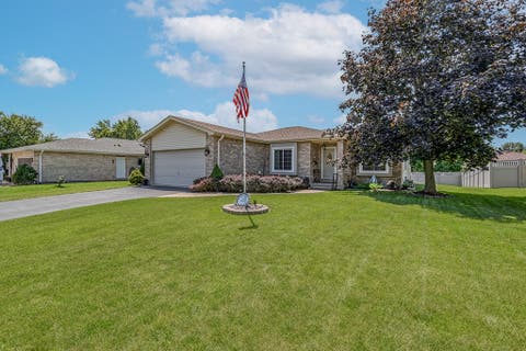 Tiny photo for 16344 S Fieldstone Place, Lockport, IL 60441 (MLS # 12700630)