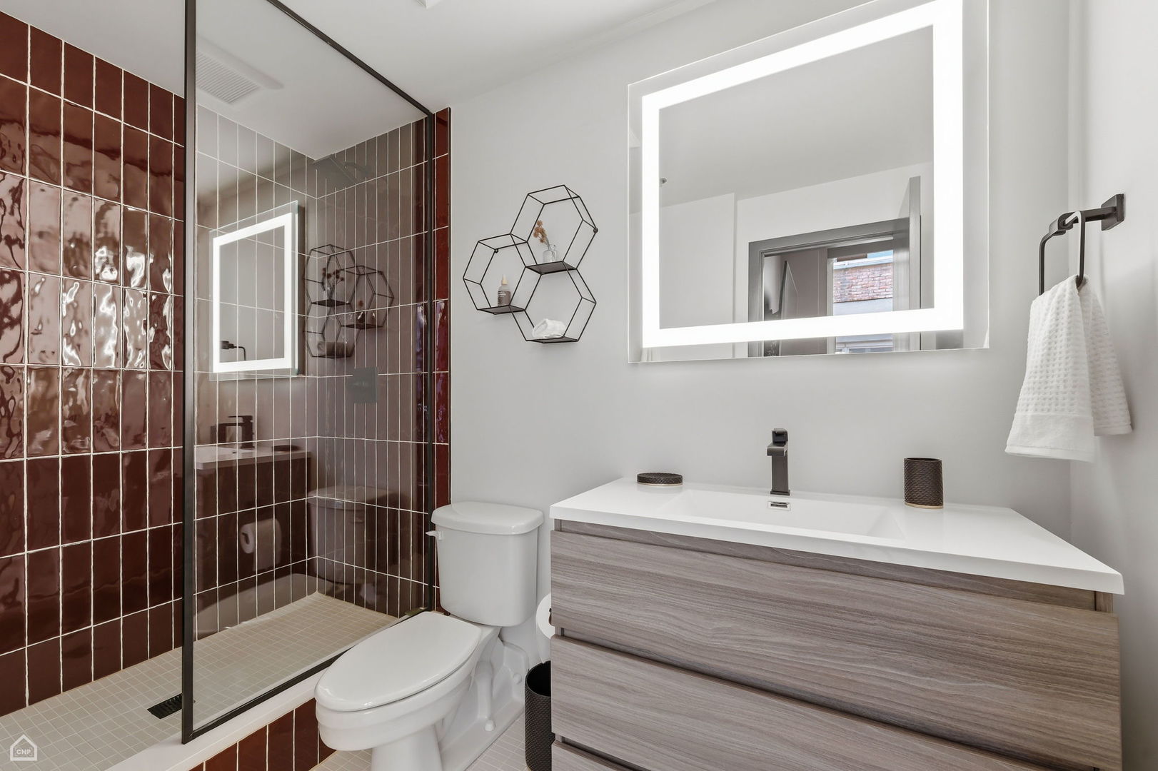 500 S Clinton Street 546