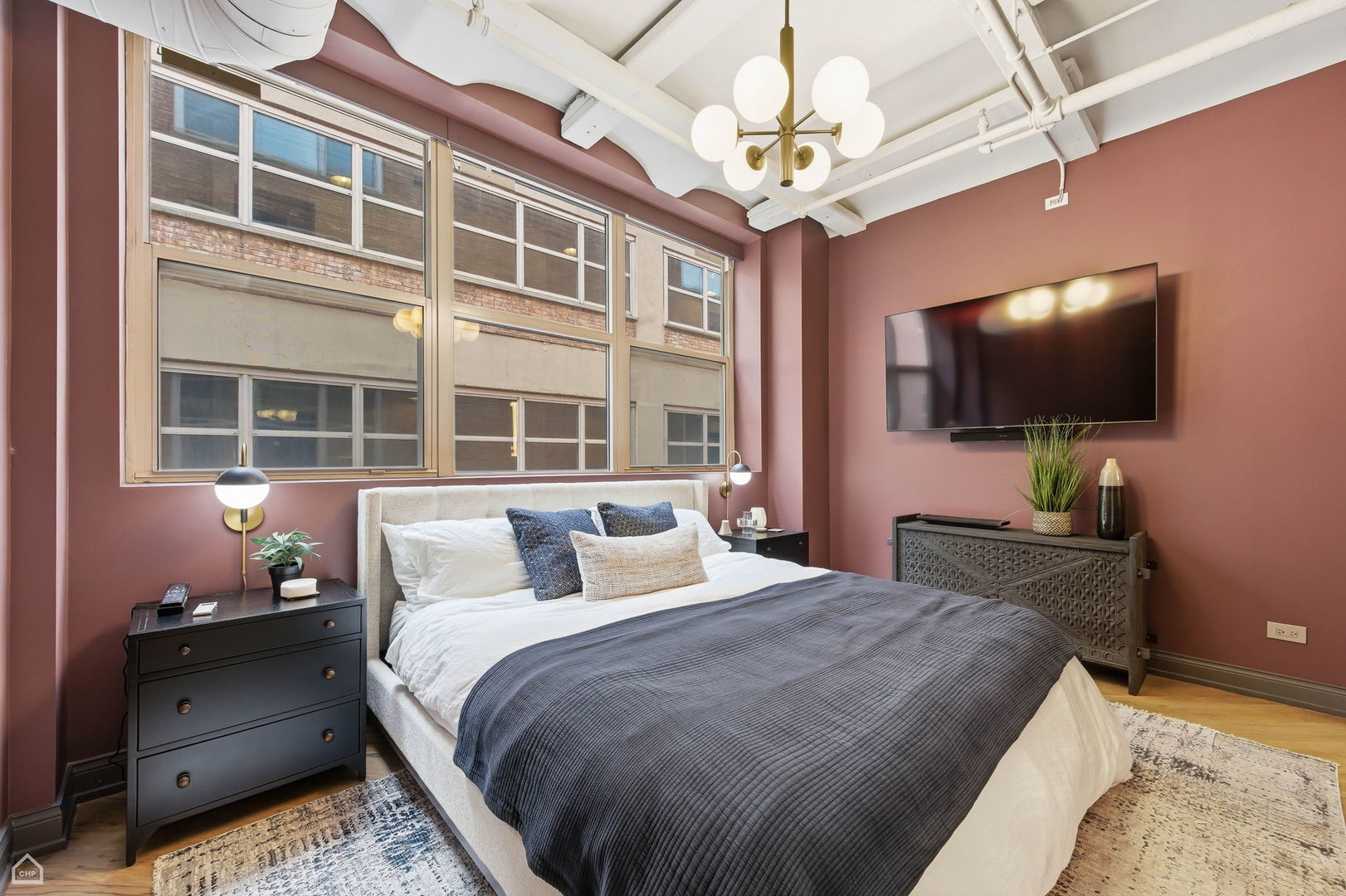 500 S Clinton Street 546