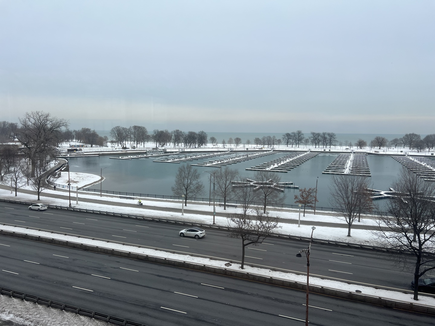 3410 N LAKE SHORE Drive 7D