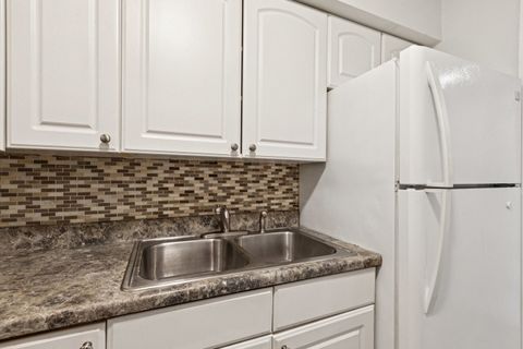 Tiny photo for 4416 N Harding Avenue #3, Chicago, IL 60625 (MLS # 12510807)