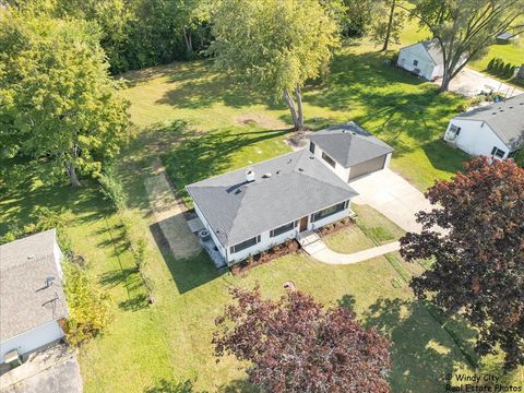 Tiny photo for 3401 N Ellen Drive, Arlington Heights, IL 60004 (MLS # 12498622)