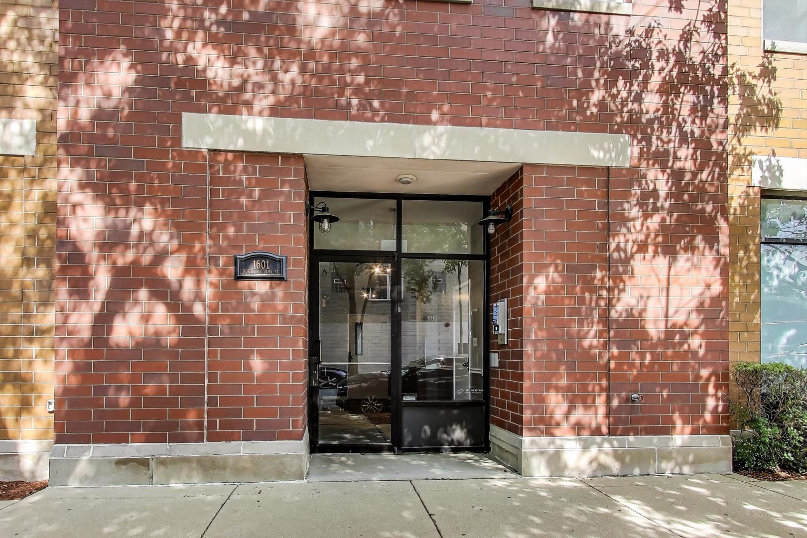 1601 N Paulina Street 2D