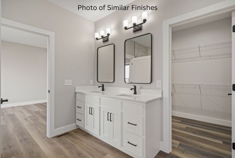 Tiny photo for 11 Viola Drive, Le Claire, IA 52753 (MLS # 100000583)