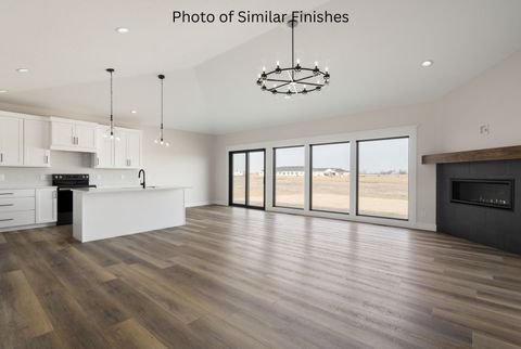 Tiny photo for 11 Viola Drive, Le Claire, IA 52753 (MLS # 100000583)