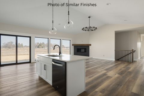 Tiny photo for 11 Viola Drive, Le Claire, IA 52753 (MLS # 100000583)