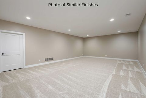 Tiny photo for 11 Viola Drive, Le Claire, IA 52753 (MLS # 100000583)