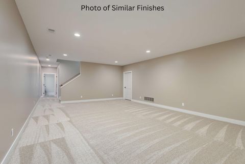 Tiny photo for 11 Viola Drive, Le Claire, IA 52753 (MLS # 100000583)