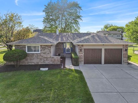 1680 Dakota Drive Elk Grove Village IL 60007