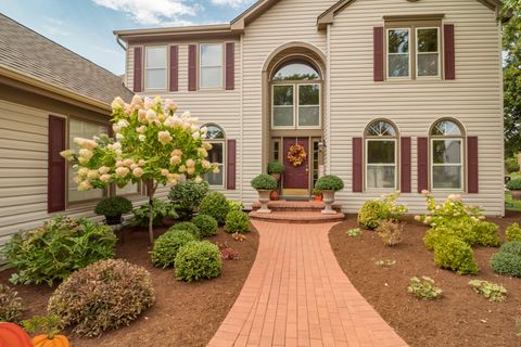 Tiny photo for 1582 Dogwood Drive, Crystal Lake, IL 60014 (MLS # 12523223)