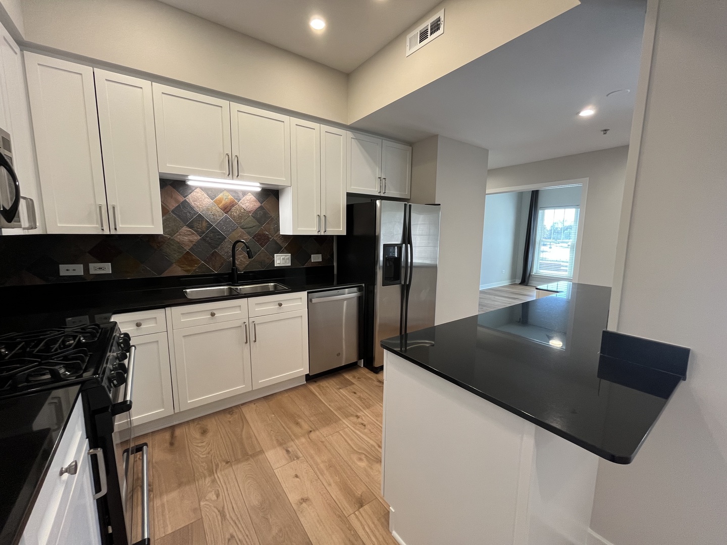 40 E Northwest Highway 202