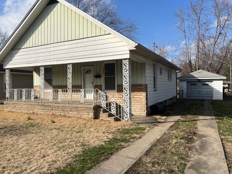 Tiny photo for 1109 W Adams Street, Herrin, IL 62948 (MLS # 12573534)