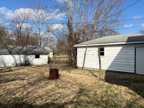 Tiny photo for 1109 W Adams Street, Herrin, IL 62948 (MLS # 12573534)