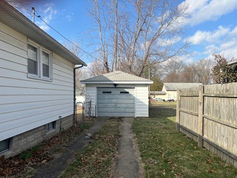 Tiny photo for 1109 W Adams Street, Herrin, IL 62948 (MLS # 12573534)