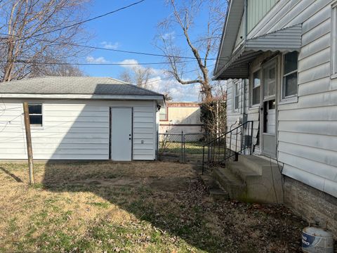 Tiny photo for 1109 W Adams Street, Herrin, IL 62948 (MLS # 12573534)