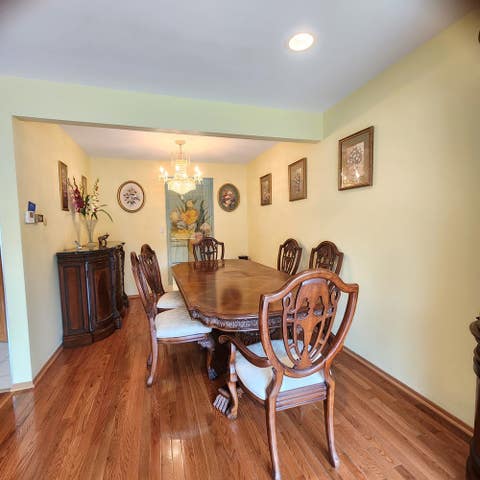 Tiny photo for 402 Honey Locust Drive, Wheeling, IL 60090 (MLS # 12688939)