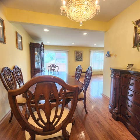 Tiny photo for 402 Honey Locust Drive, Wheeling, IL 60090 (MLS # 12688939)