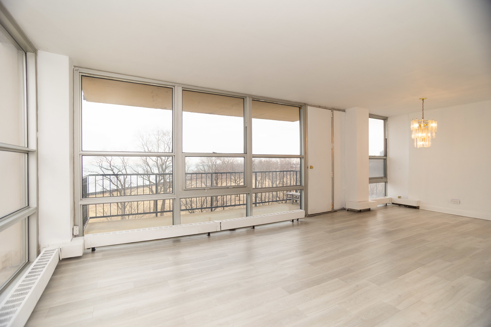 6730 S South Shore Drive 501