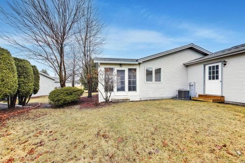 Tiny photo for 910 Shetland Court, Grayslake, IL 60030 (MLS # 12589197)