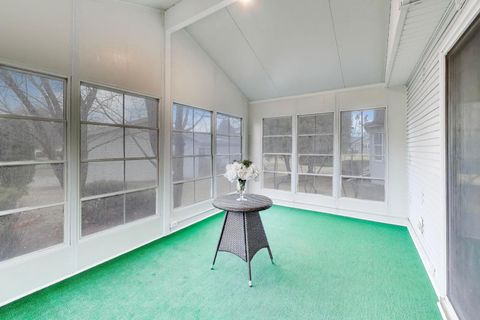 Tiny photo for 910 Shetland Court, Grayslake, IL 60030 (MLS # 12589197)