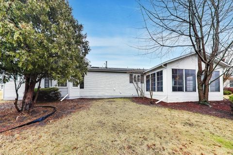 Tiny photo for 910 Shetland Court, Grayslake, IL 60030 (MLS # 12589197)